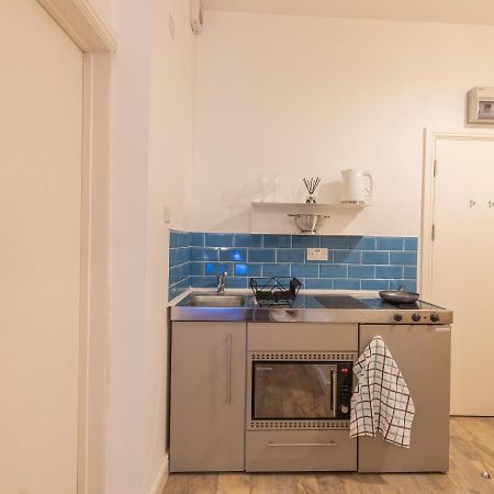 Cosy Modern Apartment, Grand Victorian Building, 5 Mins To Coventry City Centre ภายนอก รูปภาพ