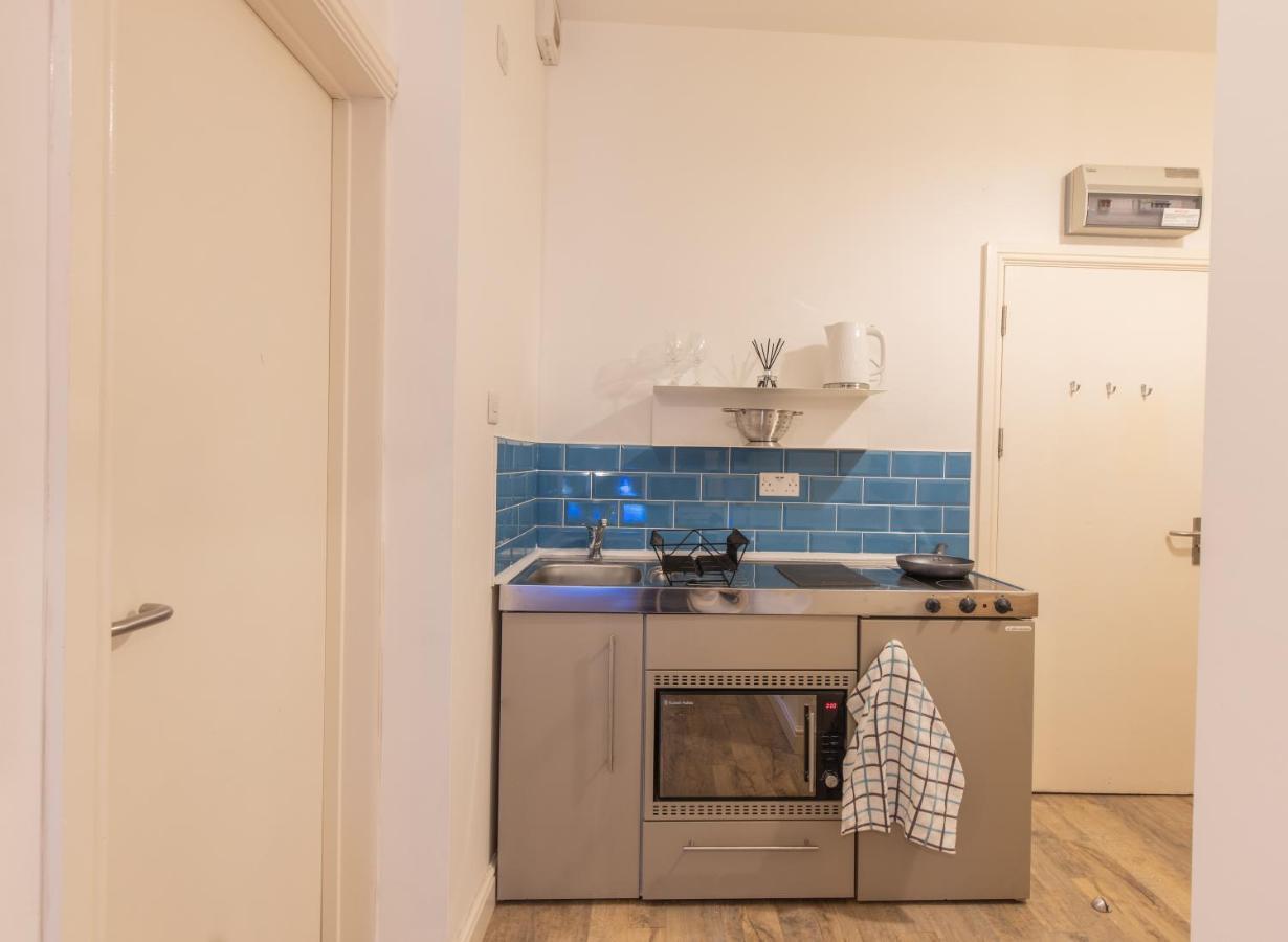 Cosy Modern Apartment, Grand Victorian Building, 5 Mins To Coventry City Centre ภายนอก รูปภาพ